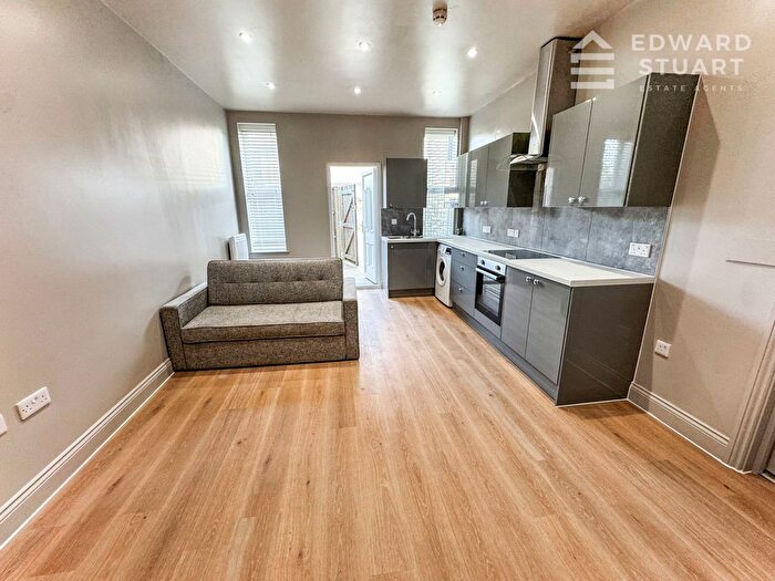 1 Bedroom Maisonette To Rent In Church Walk, PE1