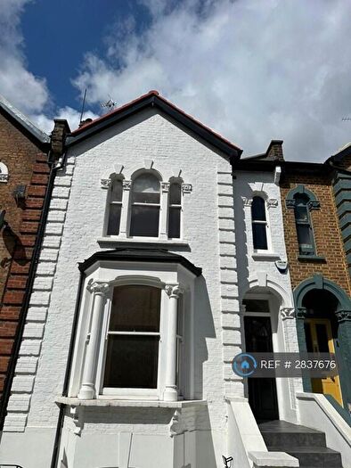 3 Bedroom Terraced House To Rent In Brett Road, London, E8