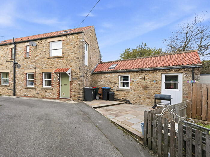 2 Bedroom Cottage For Sale In The Meeting Hall, Hunton, DL8