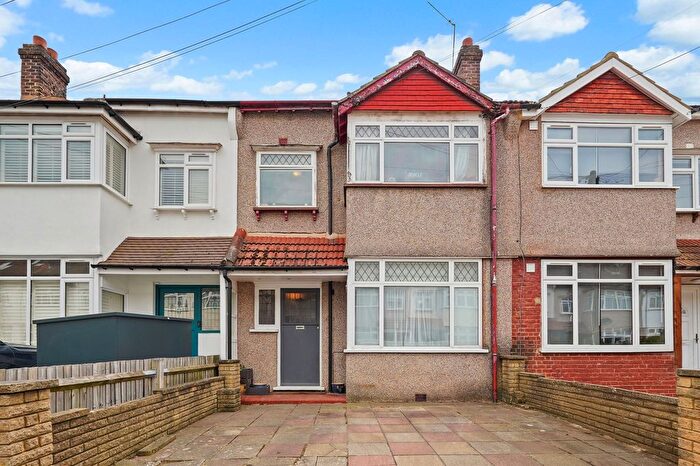 3 Bedroom Terraced House For Sale In Runnymede Crescent, London, SW16
