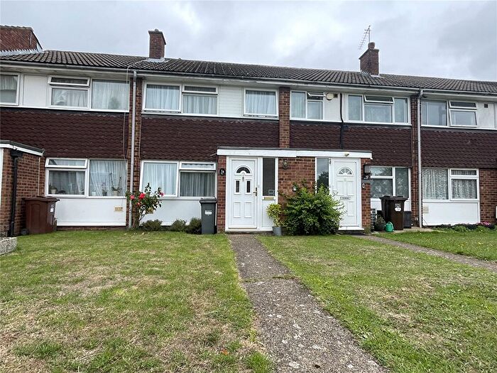 3 Bedroom Terraced House For Sale In Sark Close, Hounslow, Greater London, TW5