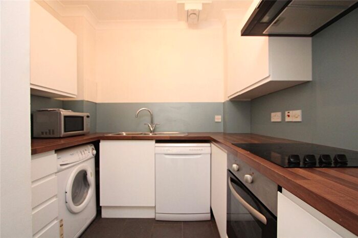 1 Bedroom Flat To Rent In Marriotts Wharf, West Street, Gravesend, Kent, DA11