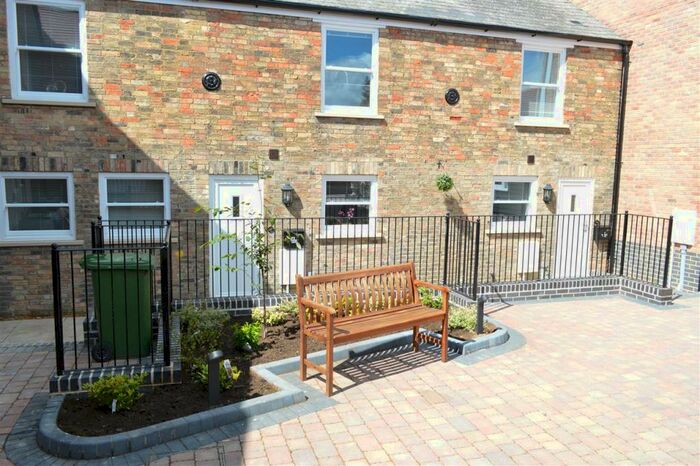 1 Bedroom Flat To Rent In Riverport Mews, West Street, St Ives, PE27