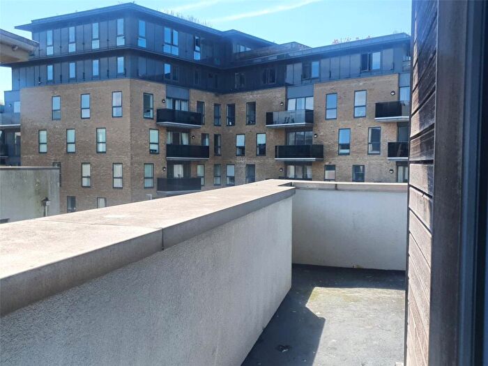 3 Bedroom Maisonette For Sale In Fleet Street, Brighton, East Sussex, BN1