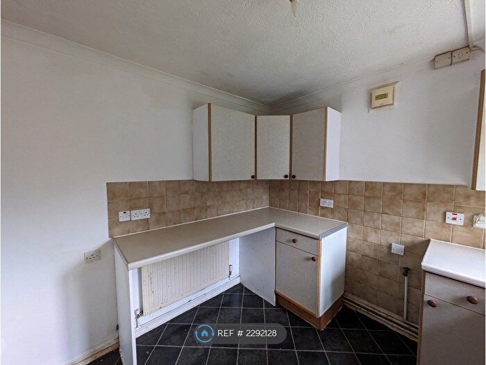 1 Bedroom Flat To Rent In Quaker Drive, Cranbrook, TN17