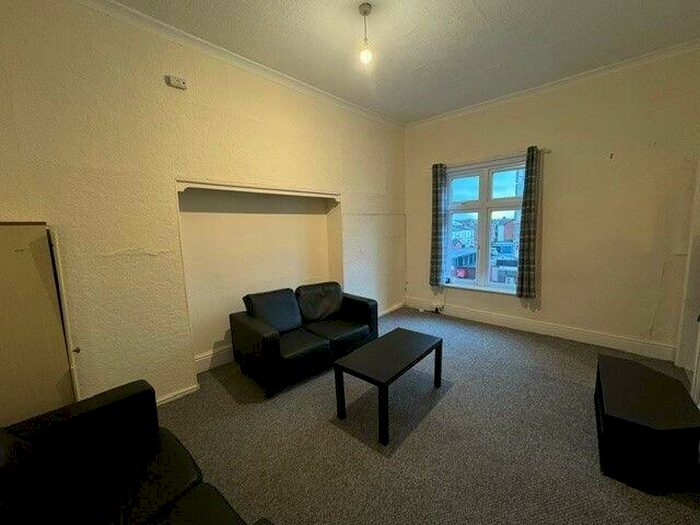 1 Bedroom Apartment To Rent In Gordon Way, Southport, PR9