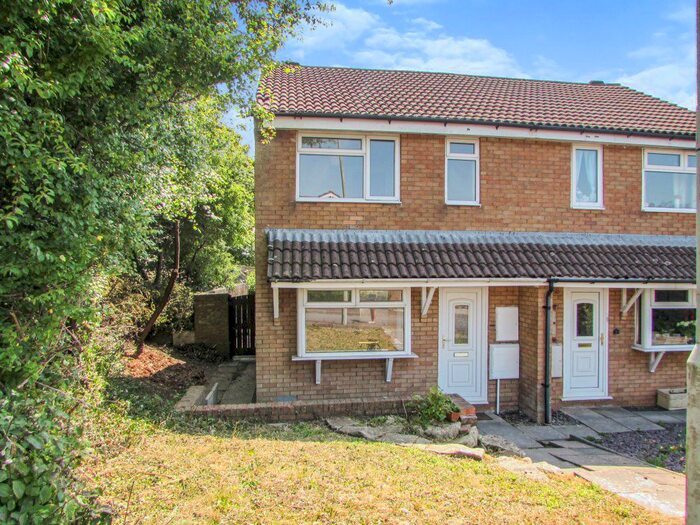 3 Bedroom Property To Rent In Hazeldene Avenue, Brackla, Bridgend, CF31