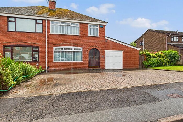 3 Bedroom Semi-Detached House For Sale In Pyecroft Road, Great Sankey, Warrington, WA5