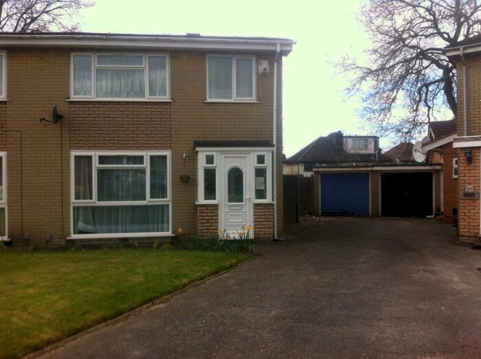3 Bedroom Semi-Detached House To Rent In Christopher Road, Selly Oak, Birmingham, B29