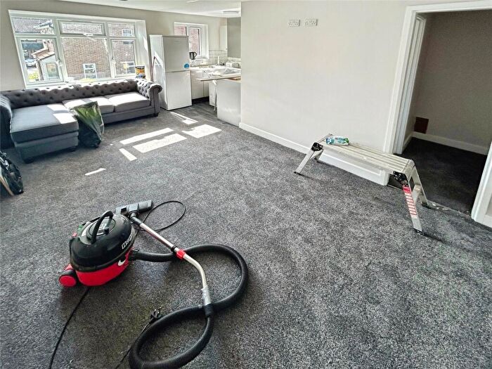 Apartment To Rent In Hurn Way, Aldermans Green, Coventry, West Midlands, CV6