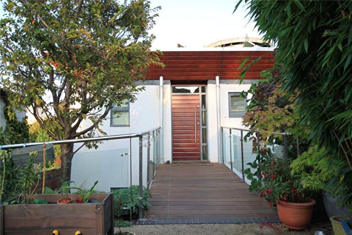 3 Bedroom Detached House For Sale In Ermine Road, Ladywell, SE13