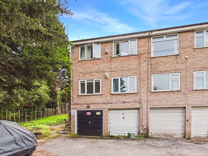 2 Bedroom Flat For Sale In Beckett Court, Gedling, Nottingham, NG4
