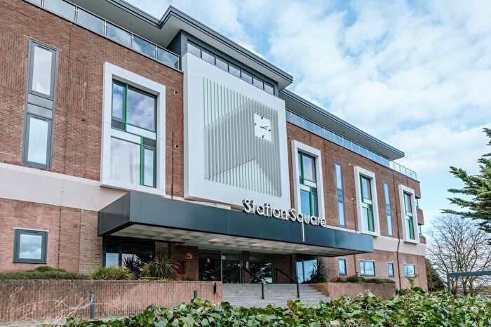 1 Bedroom Flat To Rent In Station Square, Bergholt Road, Colchester, Essex, CO4