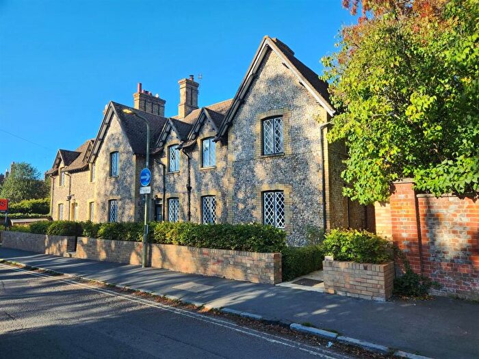 3 Bedroom Apartment For Sale In Hill Road, Watlington, OX49