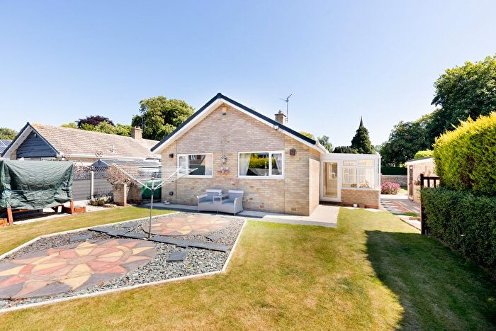 2 Bedroom Detached Bungalow For Sale In Hook Road, Goole, Yorkshire, DN14