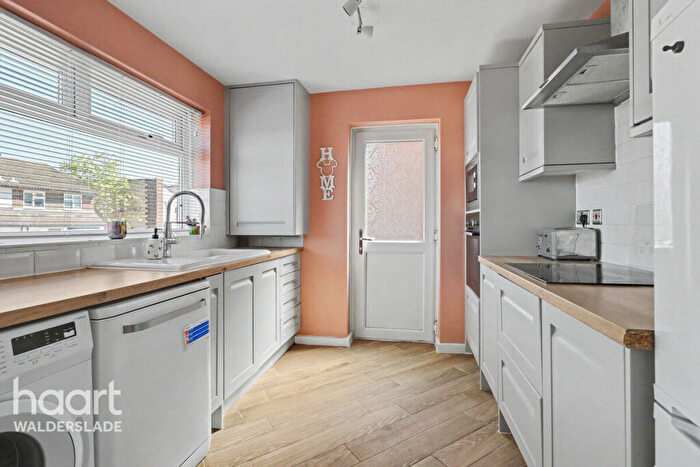 3 Bedroom Semi Detached House For Sale In Harptree Drive, Chatham, ME5