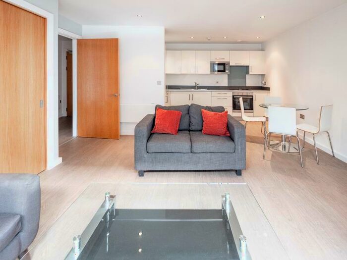 2 Bedroom Apartment To Rent In Apt . :: Flint Glass Wharf, M4