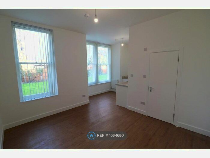Studio To Rent In Kingston Road, Teddington, TW11