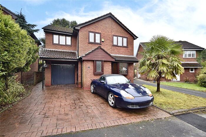 3 Bedroom Detached House For Sale In Farholme, Royton, Oldham, Greater Manchester, OL2