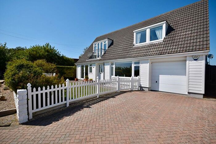 3 Bedroom Detached House For Sale In Rayham Road, Whitstable, CT5