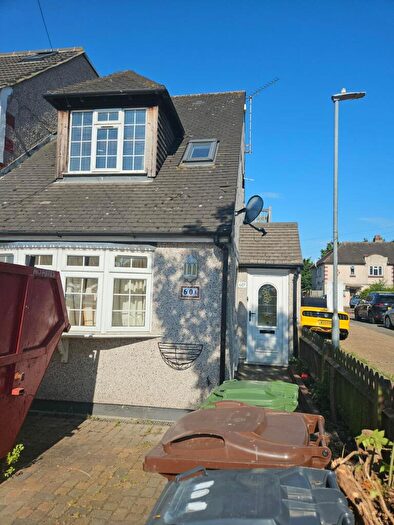 2 Bedroom Detached House To Rent In Chadwell Heath, RM6