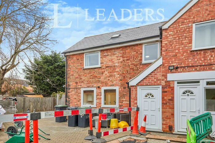 2 Bedroom Semi-Detached House To Rent In Station Road, NG9