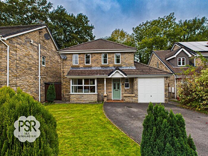4 Bedroom Detached House For Sale In Brook Fold, Chapel-En-Le-Frith, SK23