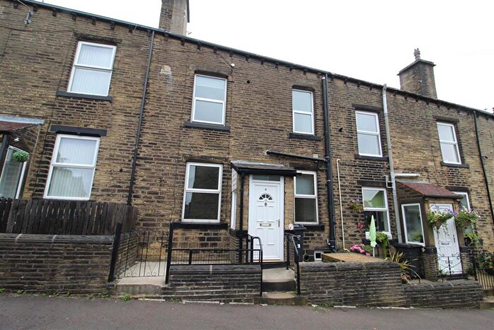 3 Bedroom Terraced House To Rent In Newton Street, Sowerby Bridge, HX6