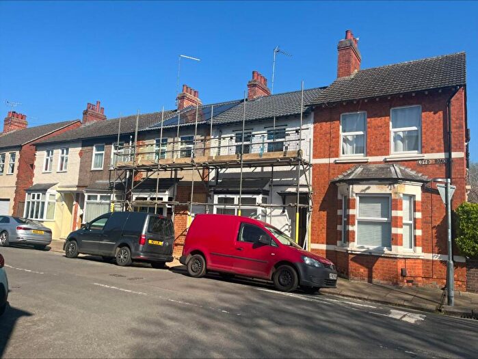 3 Bedroom Terraced House For Sale In Loyd Road, Abington, Northampton, NN1