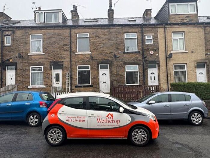2 Bedroom Terraced House To Rent In Longford Terrace, Bradford, BD7