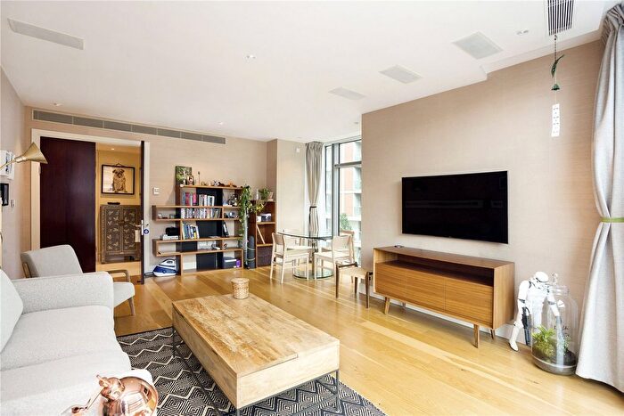 2 Bedroom Flat To Rent In The Knightsbridge Apartments, Knightsbridge, London, SW7