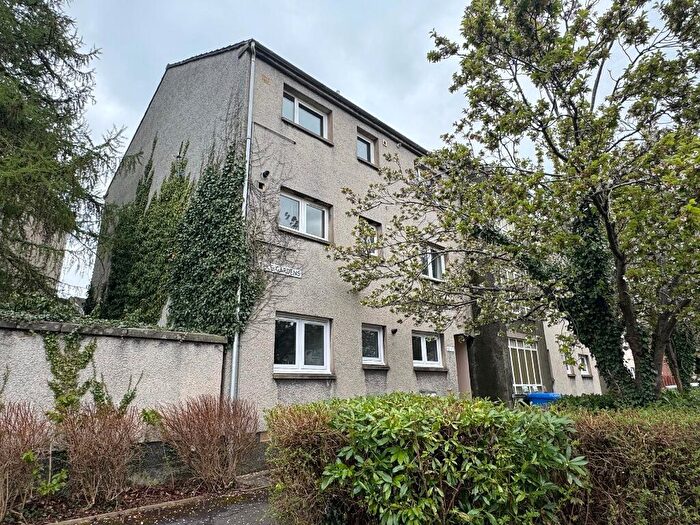 2 Bedroom Flat To Rent In Bruce Gardens, Dalkeith, Midlothian, EH22