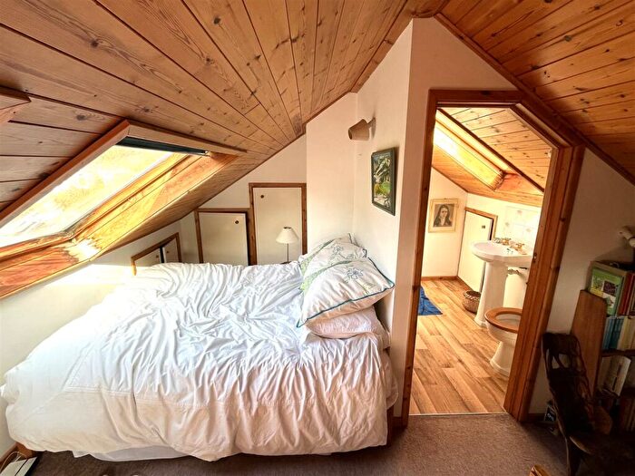 3 Bedroom Bungalow For Sale In Lankelly Lane, Fowey, PL23