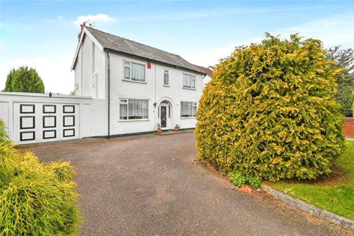 4 Bedroom Detached House For Sale In Mill Hill Road, Irby, Wirral, CH61