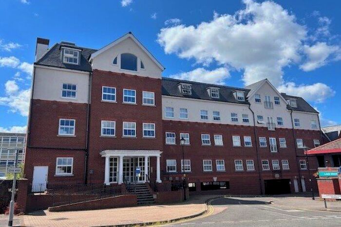 1 Bedroom Flat To Rent In Little Victoria Street, Basingstoke, RG21
