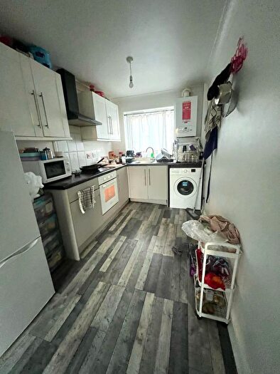 4 Bedroom Detached House To Rent In Felton Road, Barking, IG11