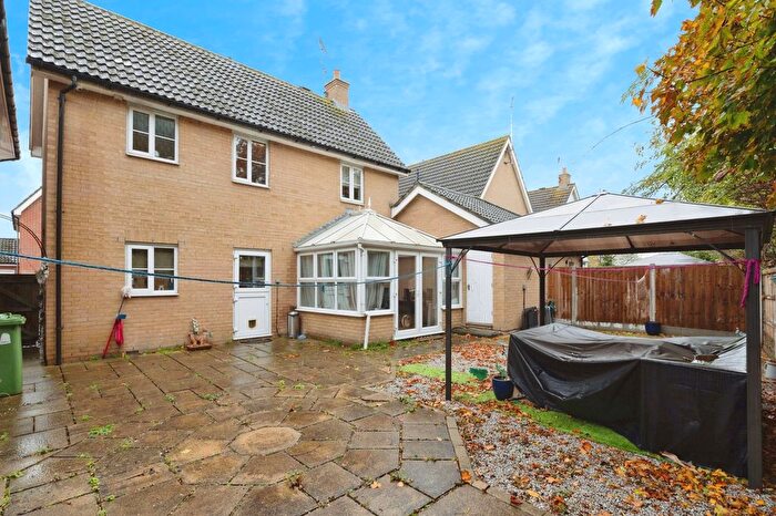 3 Bedroom Detached House For Sale In The Parks, Basildon, Essex, SS13