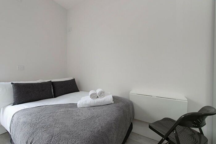 1 Bedroom Serviced Apartments To Rent In Adolphus Road, London, N4
