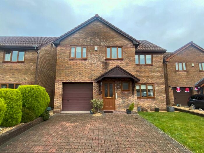 4 Bedroom Detached House To Rent In Oakwood Drive, Clydach, Swansea SA8