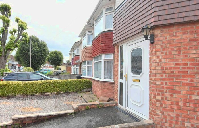 4 Bedroom Semi-Detached House To Rent In Headley Park Avenue, Bishopsworth, Bristol, BS13