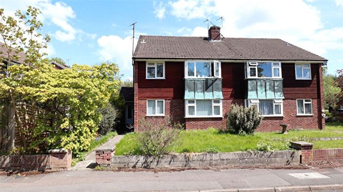 2 Bedroom Flat To Rent In Woodlands Close, Headington, Oxford, Oxfordshire, OX3