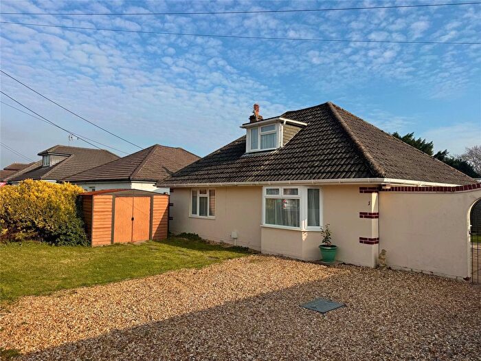 3 Bedroom Bungalow For Sale In Milton Grove, New Milton, Hampshire, BH25