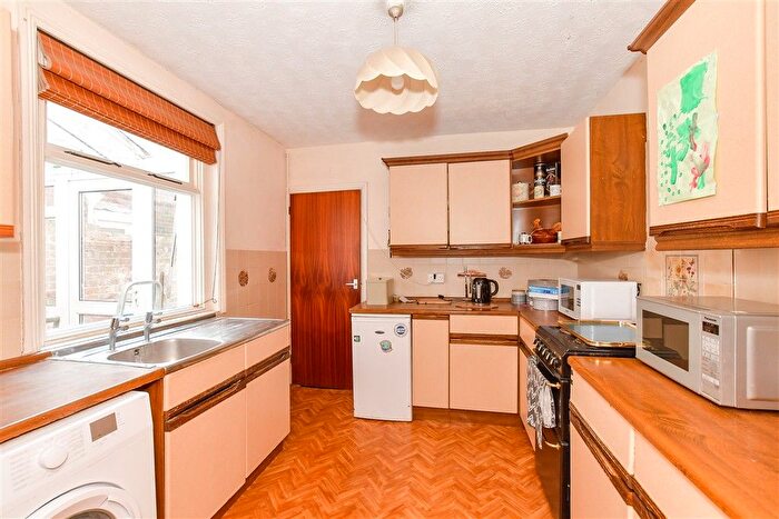 3 Bedroom Terraced House For Sale In Medina Avenue, Newport, Isle Of Wight, PO30