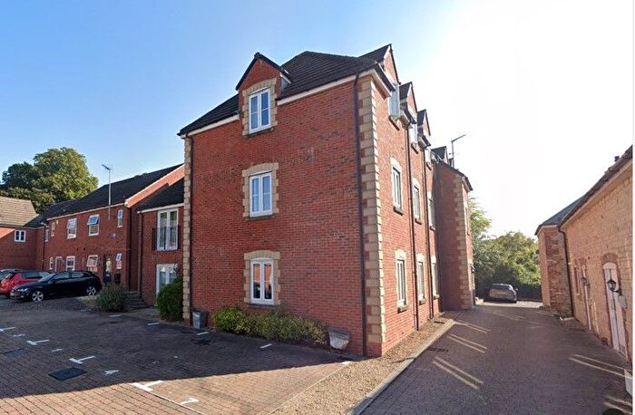 2 Bedroom Flat To Rent In Woodcutters Mews, Swindon, SN25