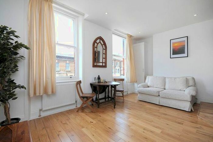 1 Bedroom Flat To Rent In Ashmore Road, Maida Vale, London, W9