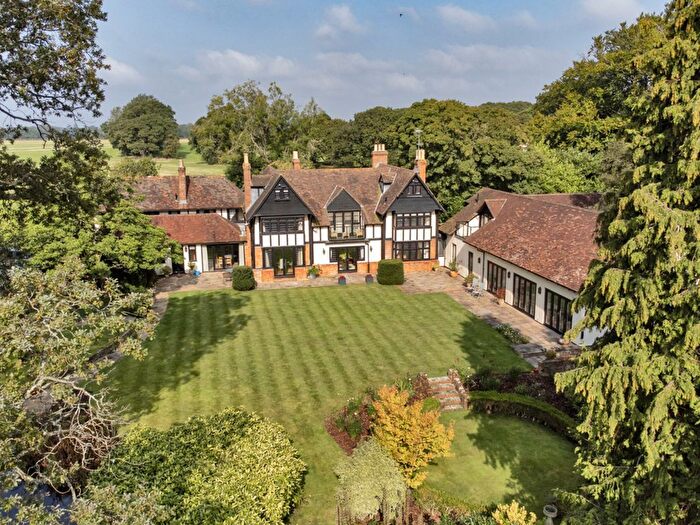 6 Bedroom Country House For Sale In House Amp; Gardens - Chalksole Manor, Dover, CT15