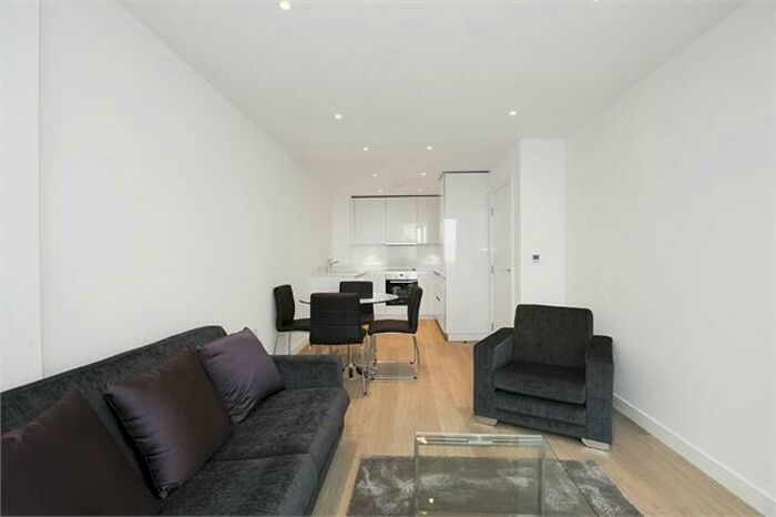 1 Bedroom Apartment To Rent In Pinnacle Apartments, Saffron Central Square, Croydon, CR0