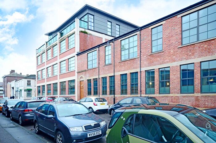 2 Bedroom Flat To Rent In Green Lane, Sheffield, S3