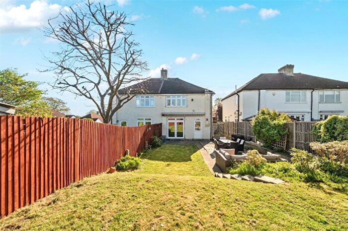 3 Bedroom Semi Detached House For Sale In Lancing Road, Orpington, BR6