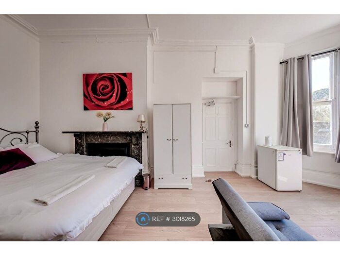 Studio To Rent In New Road Avenue, Chatham, ME4